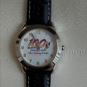 Vintage Walt Disney World 100 Years of Magic Mickey Mouse Black Leather Watch